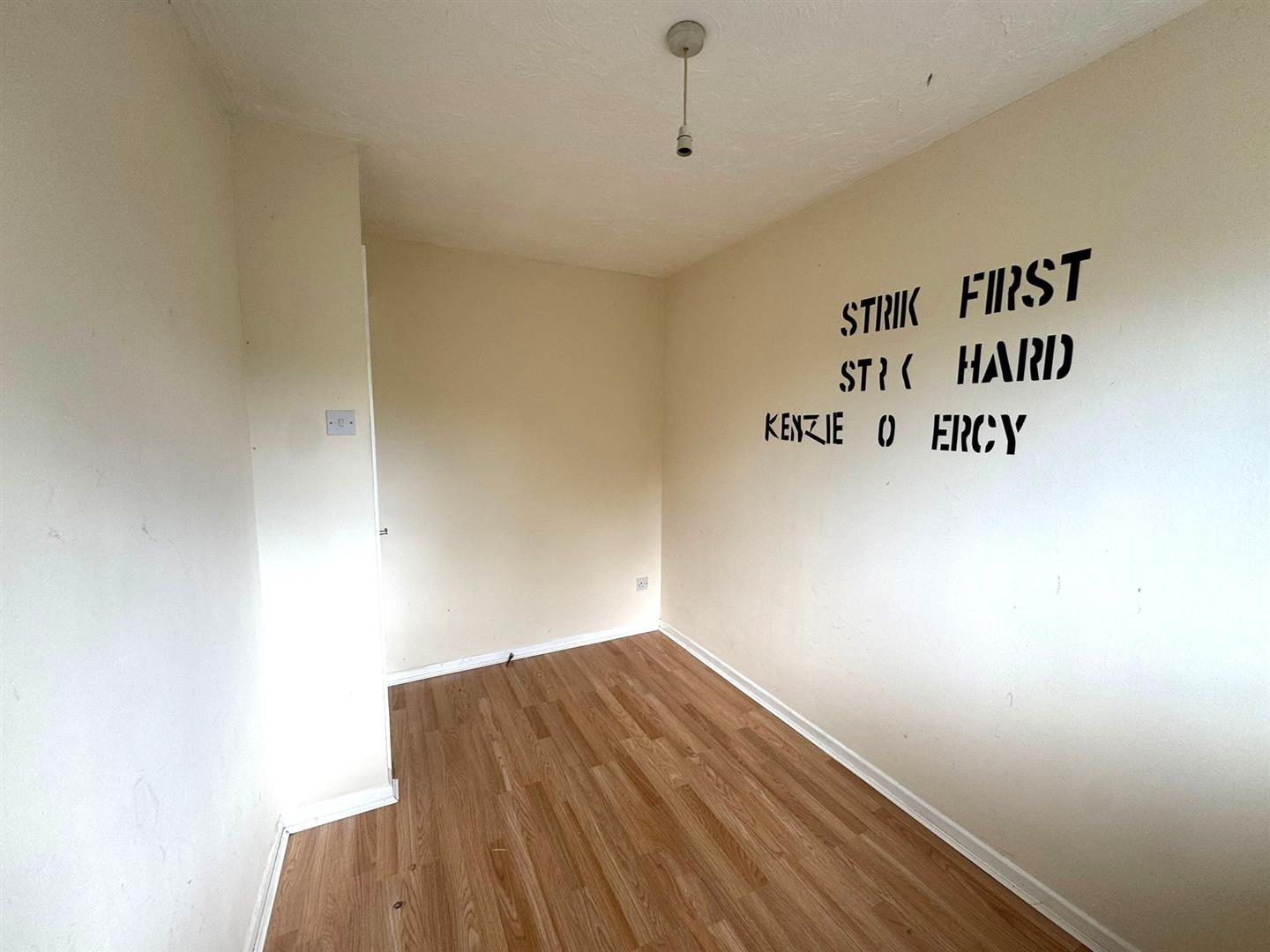 Clos Eileen Chilcott, Llansamlet, Swansea, SA7 9TL